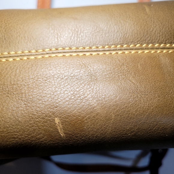 Dooney and Bourke Florentine leather crossbody army green bag - Picture 8 of 16